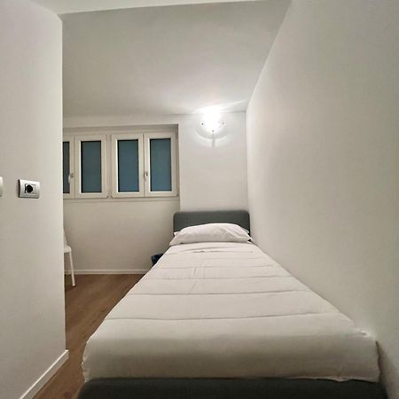 Central Side Apartment Milano Eksteriør billede