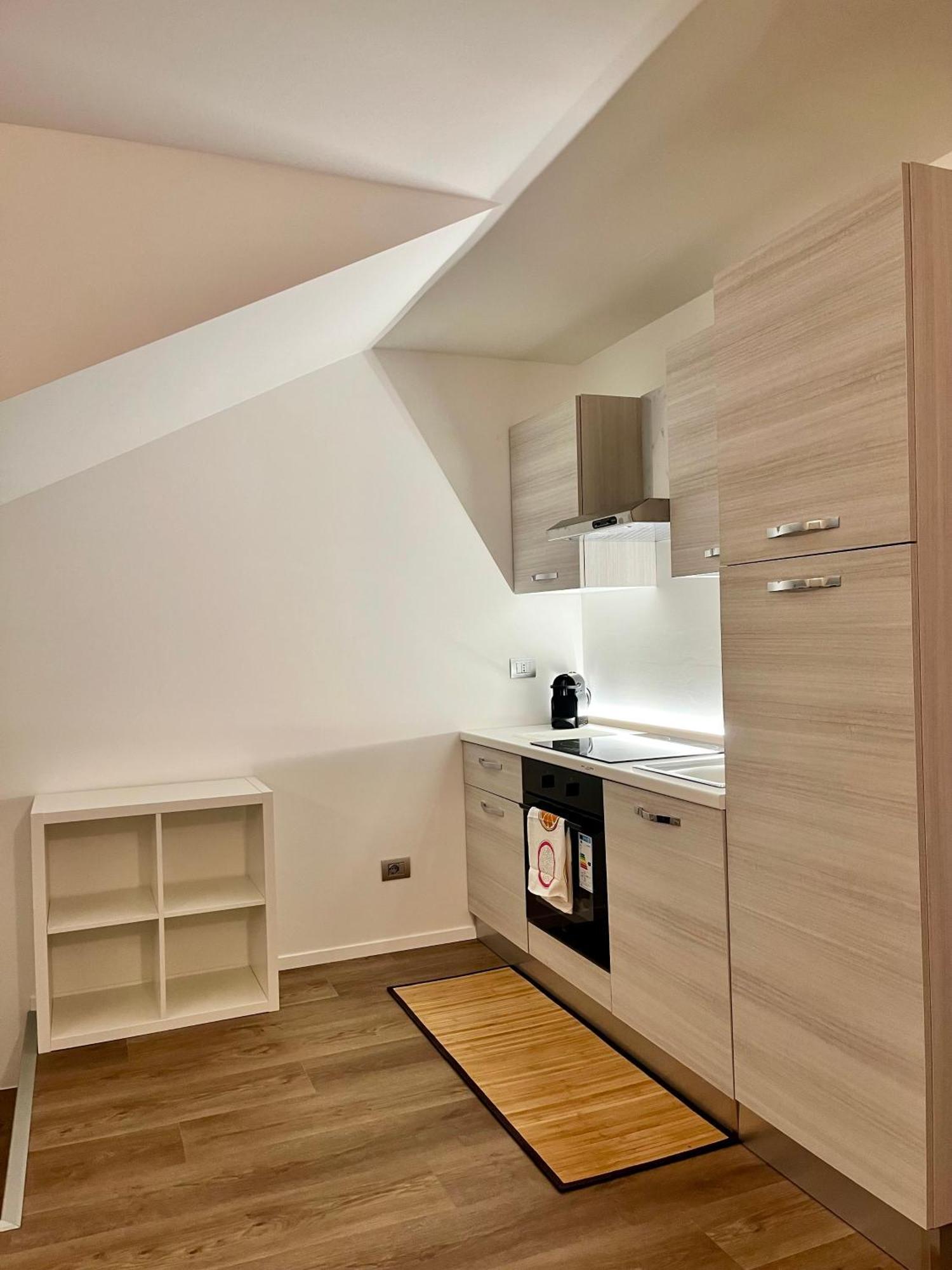 Central Side Apartment Milano Eksteriør billede
